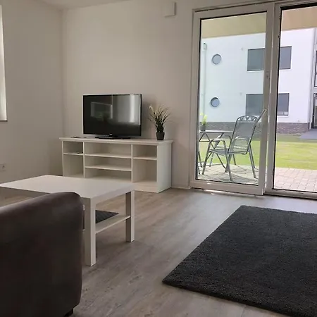 Ferienwohnung ''hafenkante'' Direkt Am Grossraeschen