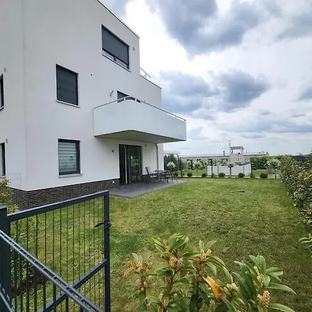 Ferienwohnung ''hafenkante'' Direkt Am Apartment Grossraeschen